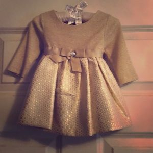 Long sleeve dress with belt. Never worn!